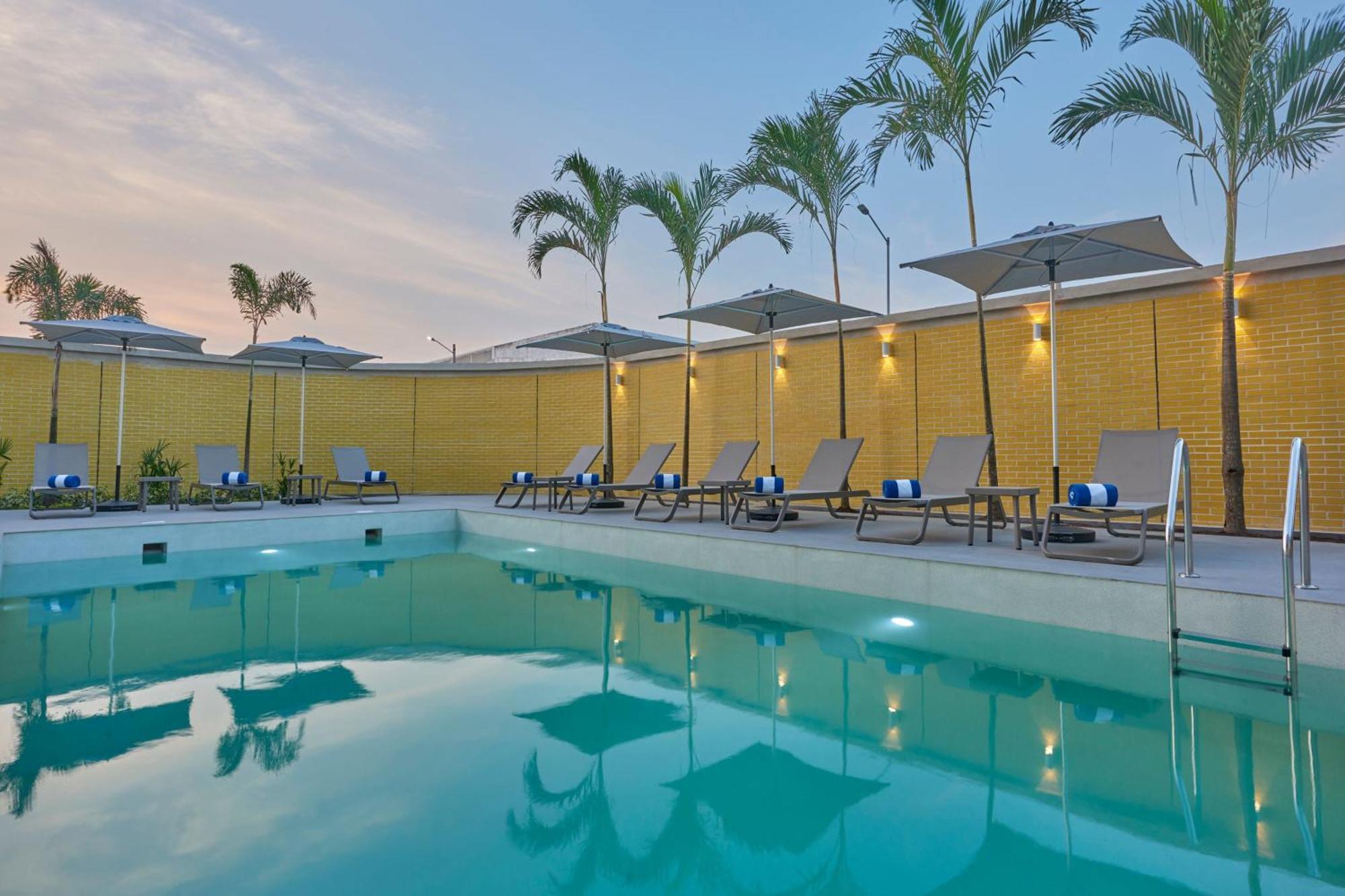 City Express By Marriott Cancun Aeropuerto Alfredo V. Bonfil Extérieur photo