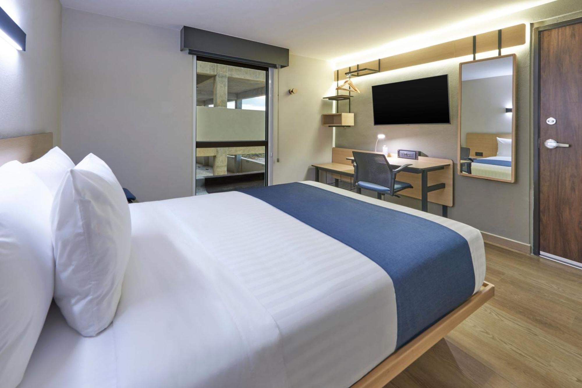 City Express By Marriott Cancun Aeropuerto Alfredo V. Bonfil Extérieur photo